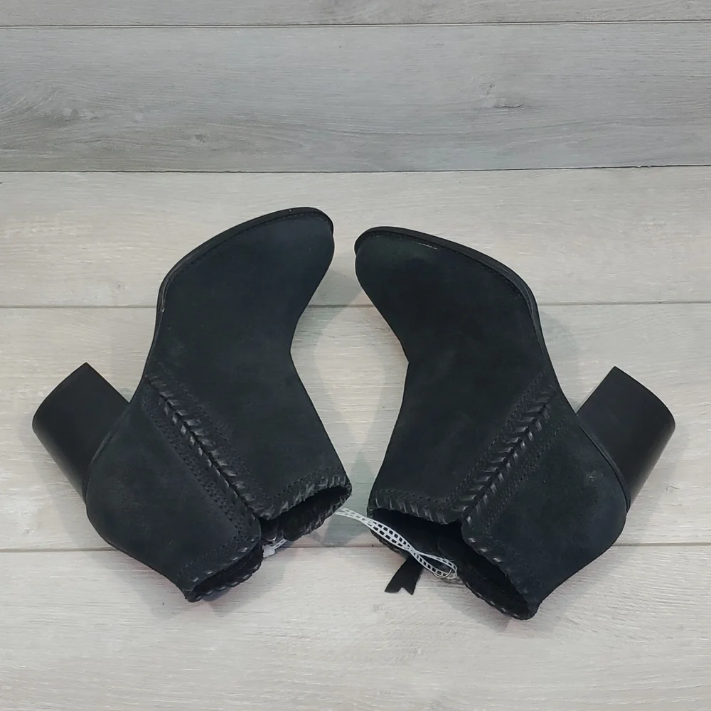 NEW Sofft Womens Wilton Suede Ankle Heels shoes boots sz 6M